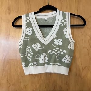 CUTE Cropped Mushroom Sweater Vest in Green and White